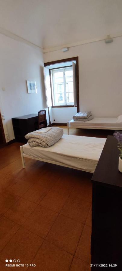 Hostel Raymundo ايفورا المظهر الخارجي الصورة